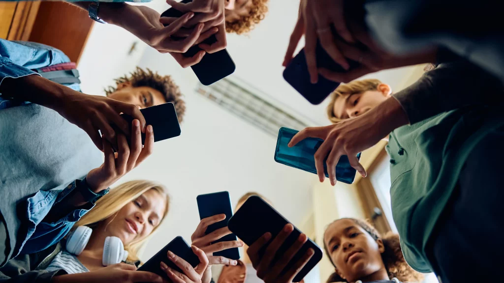 Smartphone bleiben 2026 der Trend für die Wiedergabe von Videos